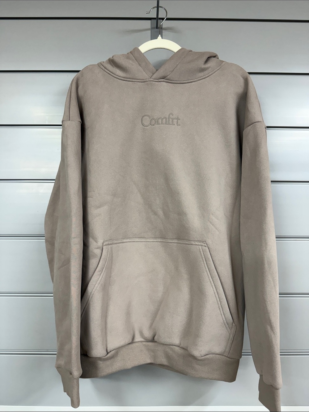 Comfrt Embroidered Hoodie - Bark